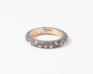 Alliance en diamant bruns de la maison Pomellato modèle Tango