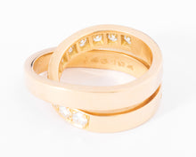 Charger l&#39;image dans la galerie, Bague Cartier modèle Nouvelle Vague or jaune et diamants
