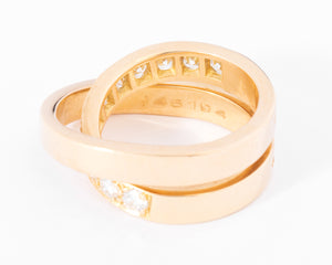 Bague Cartier modèle Nouvelle Vague or jaune et diamants