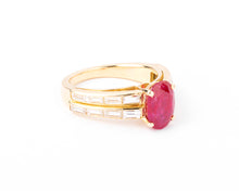 Charger l&#39;image dans la galerie, Bague or jaune ornée d&#39;un rubis Birman
