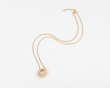 Charger l&#39;image dans la galerie, Collier signé de la maison Chaumet modèle anneau
