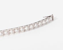Charger l&#39;image dans la galerie, Bracelet rivière en diamant et platine
