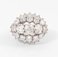 Bague or gris et diamants des années 1960