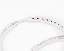 Charger l&#39;image dans la galerie, Créoles sur or gris entièrement pavées de diamants
