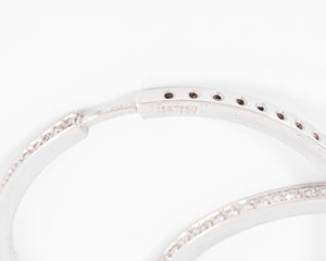 Créoles sur or gris entièrement pavées de diamants