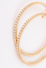 Charger l&#39;image dans la galerie, Créoles en or jaune  pavées de diamants
