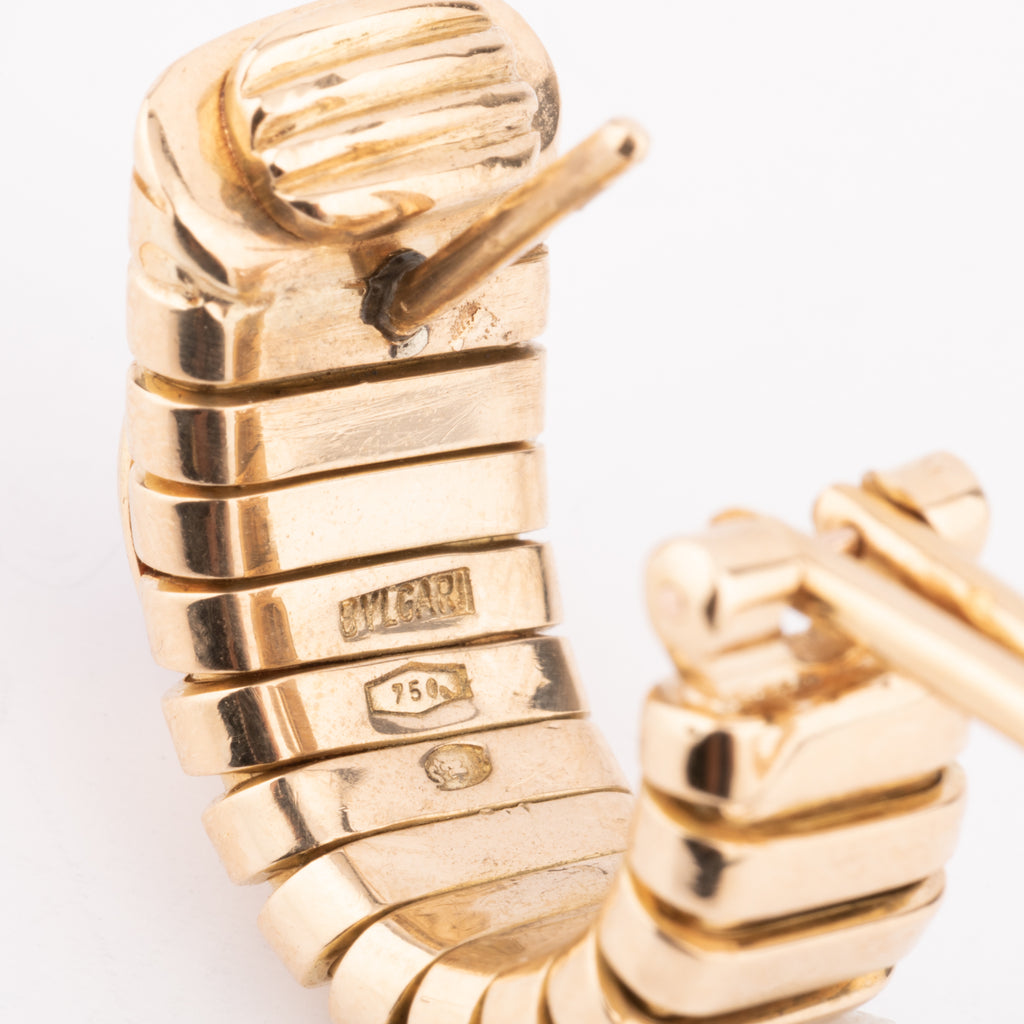 Boucles d'oreilles de la maison Bvlgari en émeraudes sur or jaune