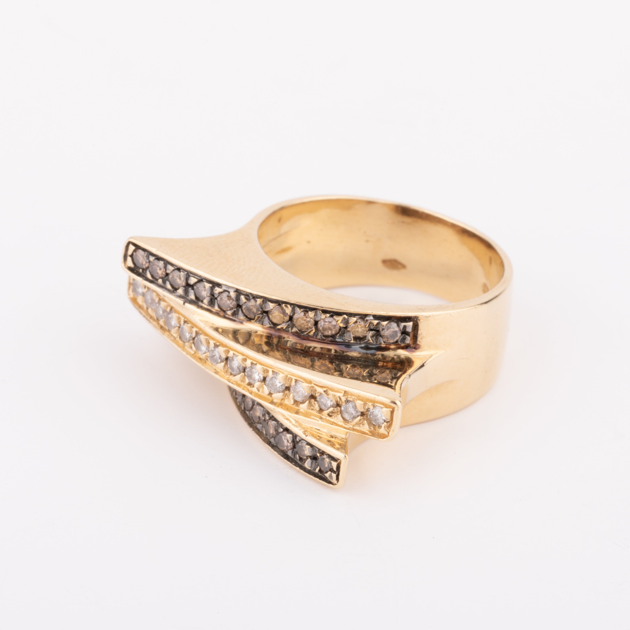 Bague bandeau or jaune et diamant cognacs