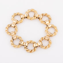Charger l&#39;image dans la galerie, Bracelet or jaune anneaux torsadés  de la maison Chaumet
