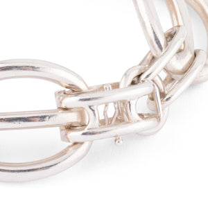 Bracelet en argent de la maison Hermès