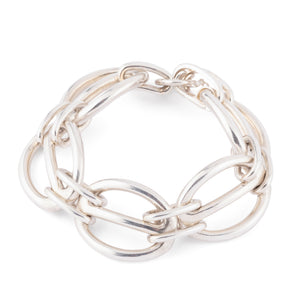 Bracelet en argent de la maison Hermès