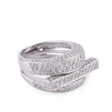 Charger l&#39;image dans la galerie, Bague en or gris et diamants asymétrique
