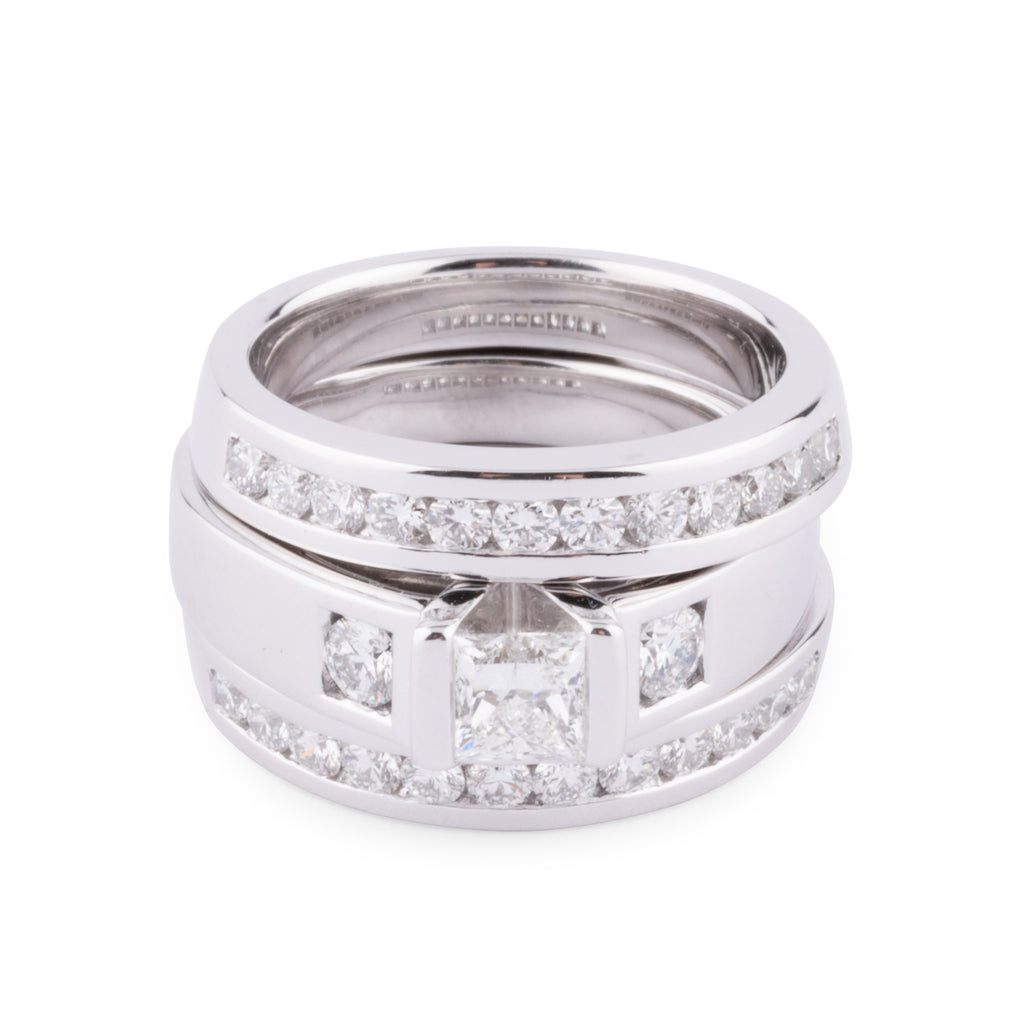 Bague or gris et diamant princesse