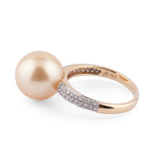 Charger l&#39;image dans la galerie, Bague en or jaune, ornée d&#39;une perle de culture Gold des mers du sud
