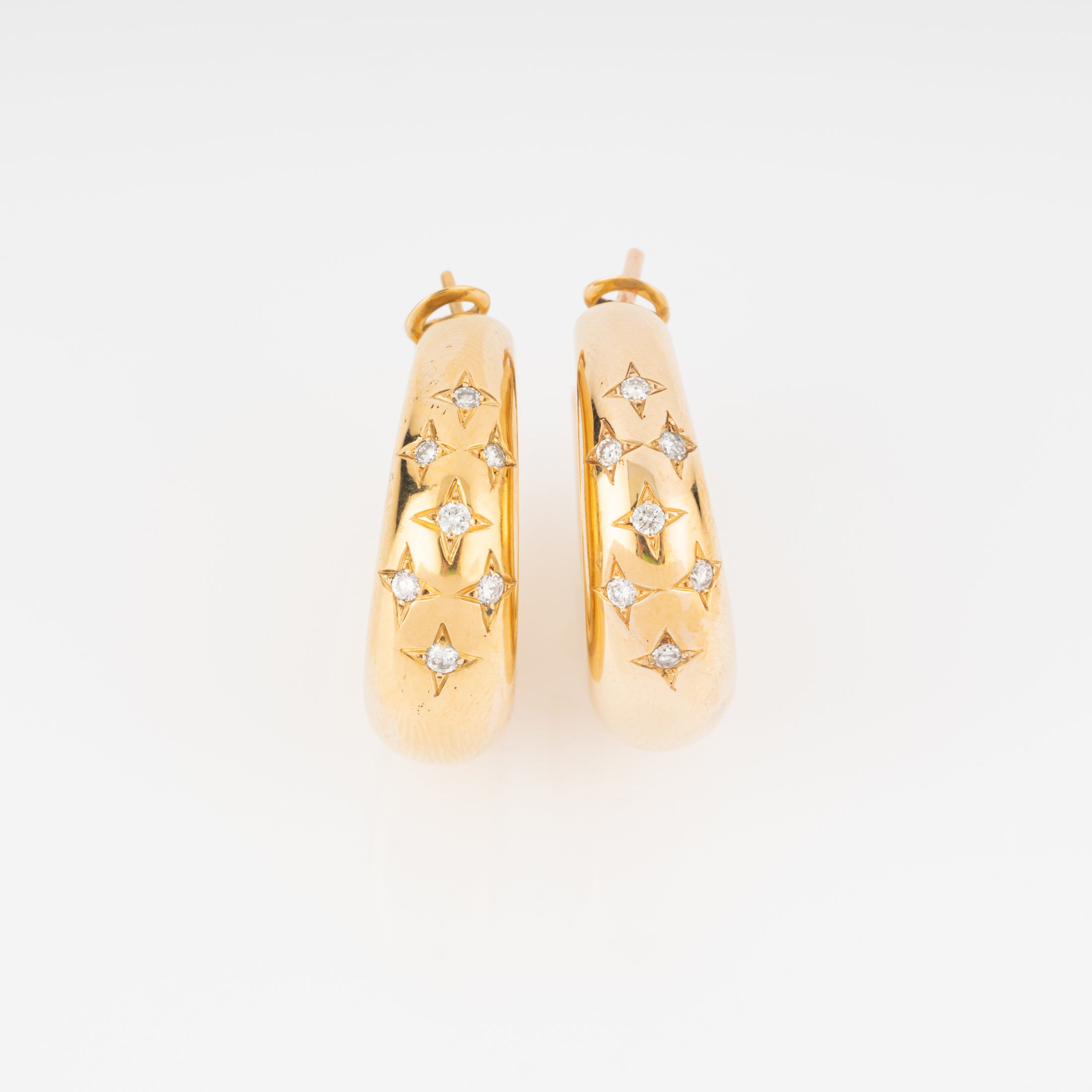 Boucles d'oreilles de la Maison Chaumet sur or jaune