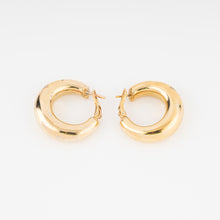 Charger l&#39;image dans la galerie, Boucles d&#39;oreilles de la Maison Chaumet sur or jaune
