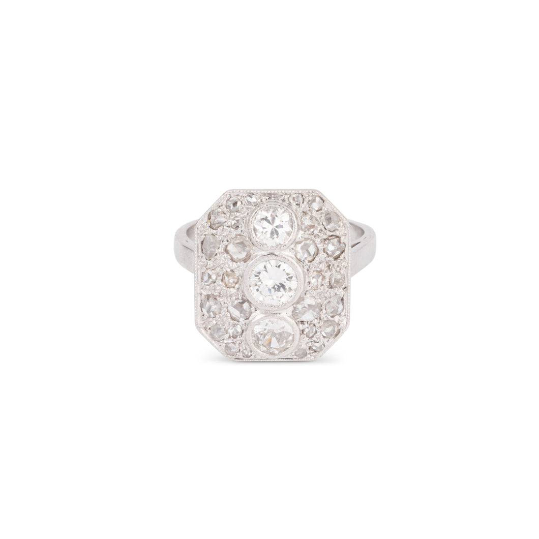 Bague en platine et diamants