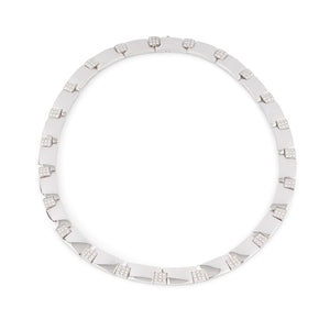 Collier or gris et diamants de la Maison Chaumet