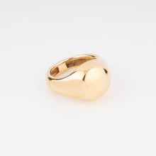 Charger l&#39;image dans la galerie, Bague chevalière or jaune 18k signée de la maison Chaumet
