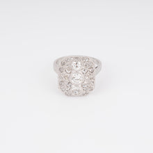 Charger l&#39;image dans la galerie, Bague en platine et diamants
