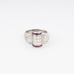 Bague platine et diamant ornée de rubis qualibrés