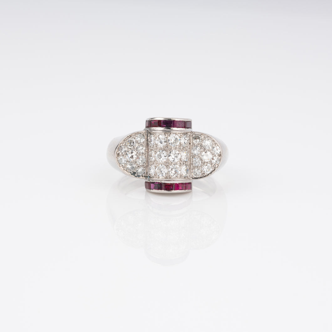 Bague platine et diamant ornée de rubis qualibrés