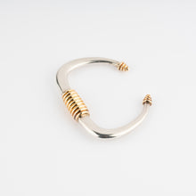 Charger l&#39;image dans la galerie, Bracelet rigide argent et or de la maison Zolotas
