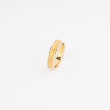 Charger l&#39;image dans la galerie, Bague en or ciselé de la Maison Buccellati
