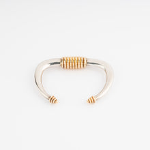 Charger l&#39;image dans la galerie, Bracelet rigide argent et or de la maison Zolotas
