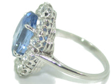 Charger l&#39;image dans la galerie, Bague entourage  Saphir de Ceylan ovale et diamant - adalgyseboutique

