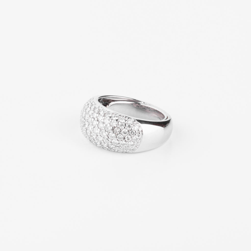 Bague jonc en or gris pavée de diamants