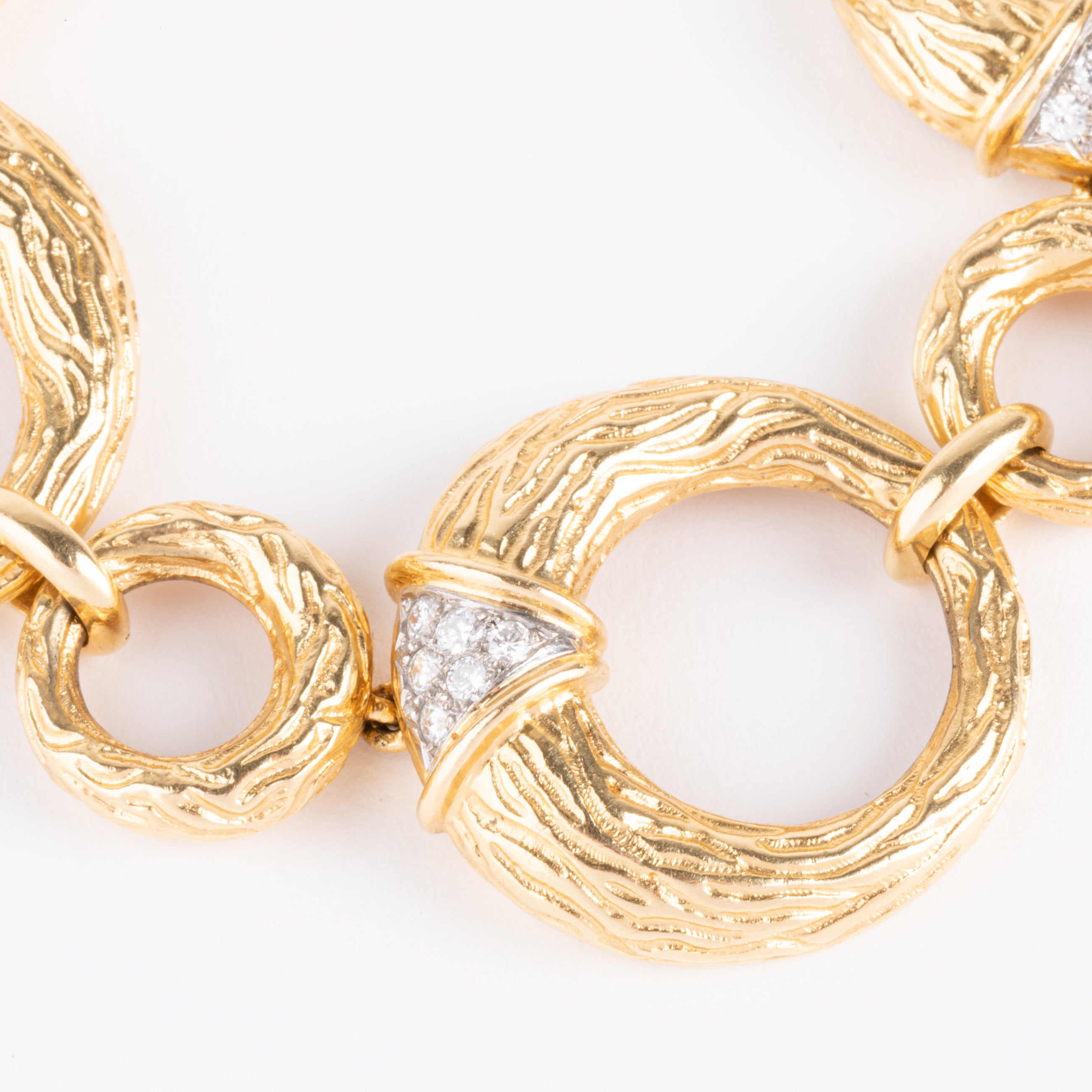 Bracelet en or jaune et diamants de la maison Boucheron
