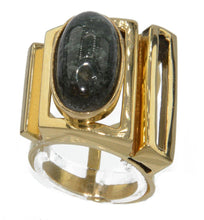 Charger l&#39;image dans la galerie, Bague géométrique or jaune ornée d&#39;une agate mousse - adalgyseboutique
