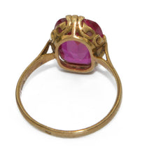 Charger l&#39;image dans la galerie, Bague or jaune ornée d&#39;une pierre rouge - adalgyseboutique
