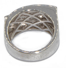 Charger l&#39;image dans la galerie, Bague or gris et diamant asymetrique

