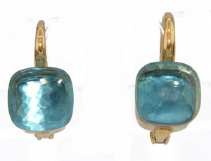 Paire de boucles d'oreilles de la maison Pomellato modéle Nudo en Topaze Bleue - adalgyseboutique