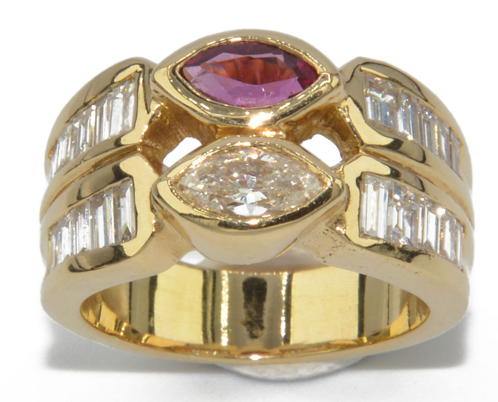 Bague or jaune en toi et moi rubis et diamant