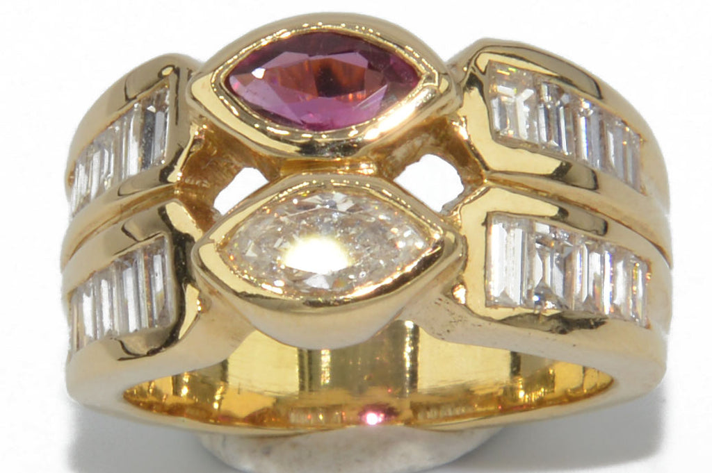 Bague or jaune en toi et moi rubis et diamant