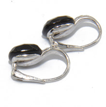 Charger l&#39;image dans la galerie, Boucles d&#39;oreilles de la maison Pomellato en onyx et diamant modèle Capri
