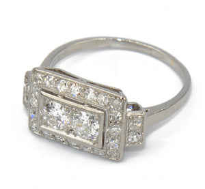 Bague en platine et diamant forme rectangulaire