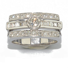 Charger l&#39;image dans la galerie, Bague rectangulaire en or gris et diamant
