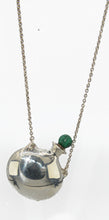 Charger l&#39;image dans la galerie, Pendentif flacon en argent de la maison Tiffany collection Elsa Peretti
