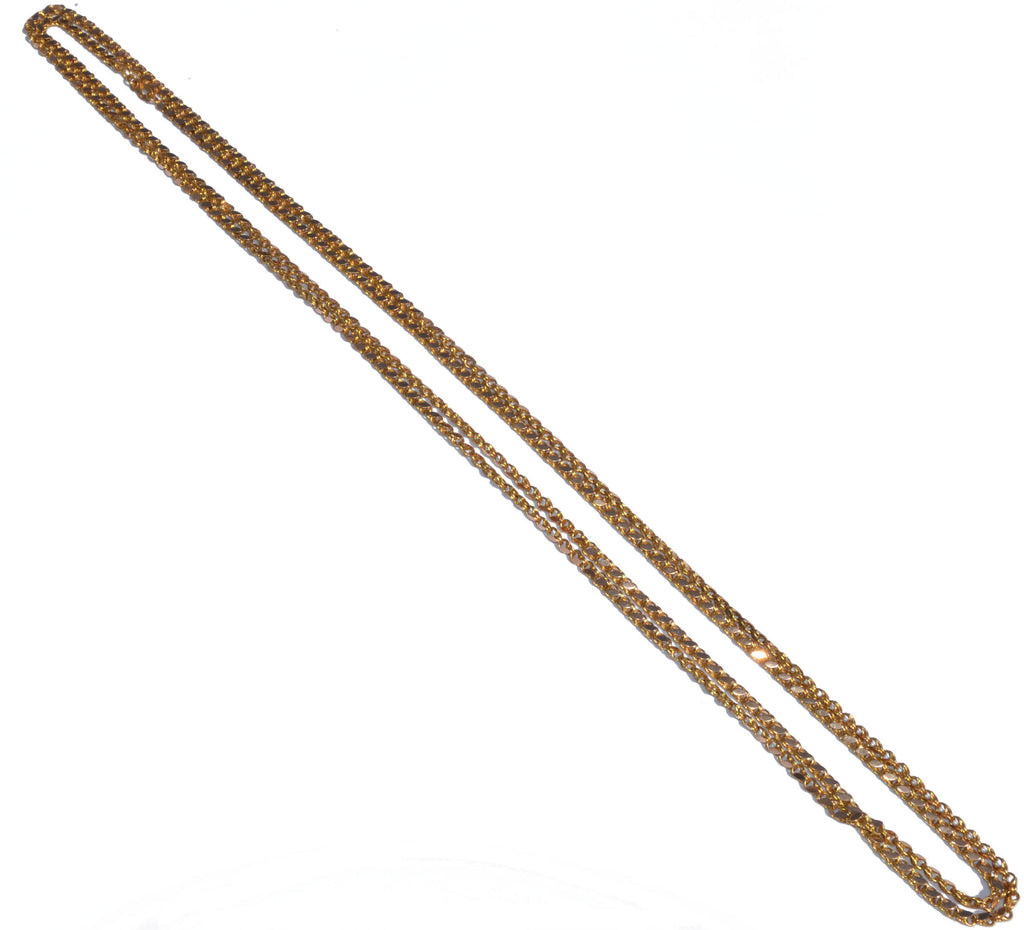 Sautoir en Or rose formant une maille plate gourmette