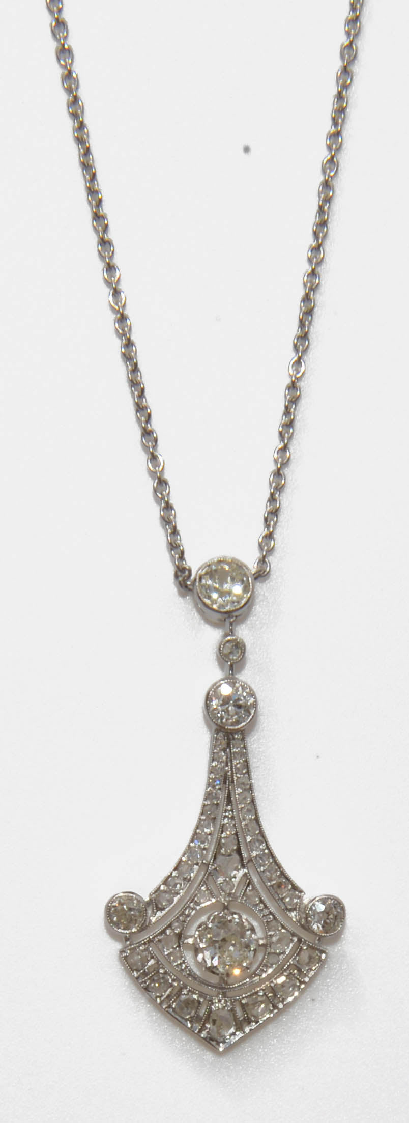 Collier platine et diamant