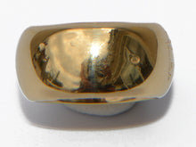 Charger l&#39;image dans la galerie, Bague signée de la maison Pomellato en or jaune et cordiérite
