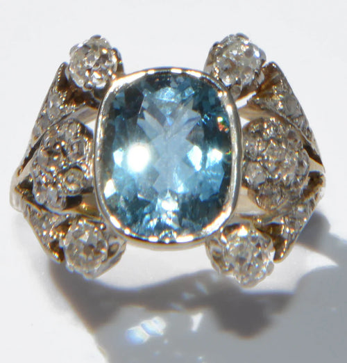 Bague 1910 en or et argent ornée d'une aigue-marine