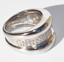 Charger l&#39;image dans la galerie, Bague or gris de la maison Chopard modèle Strada
