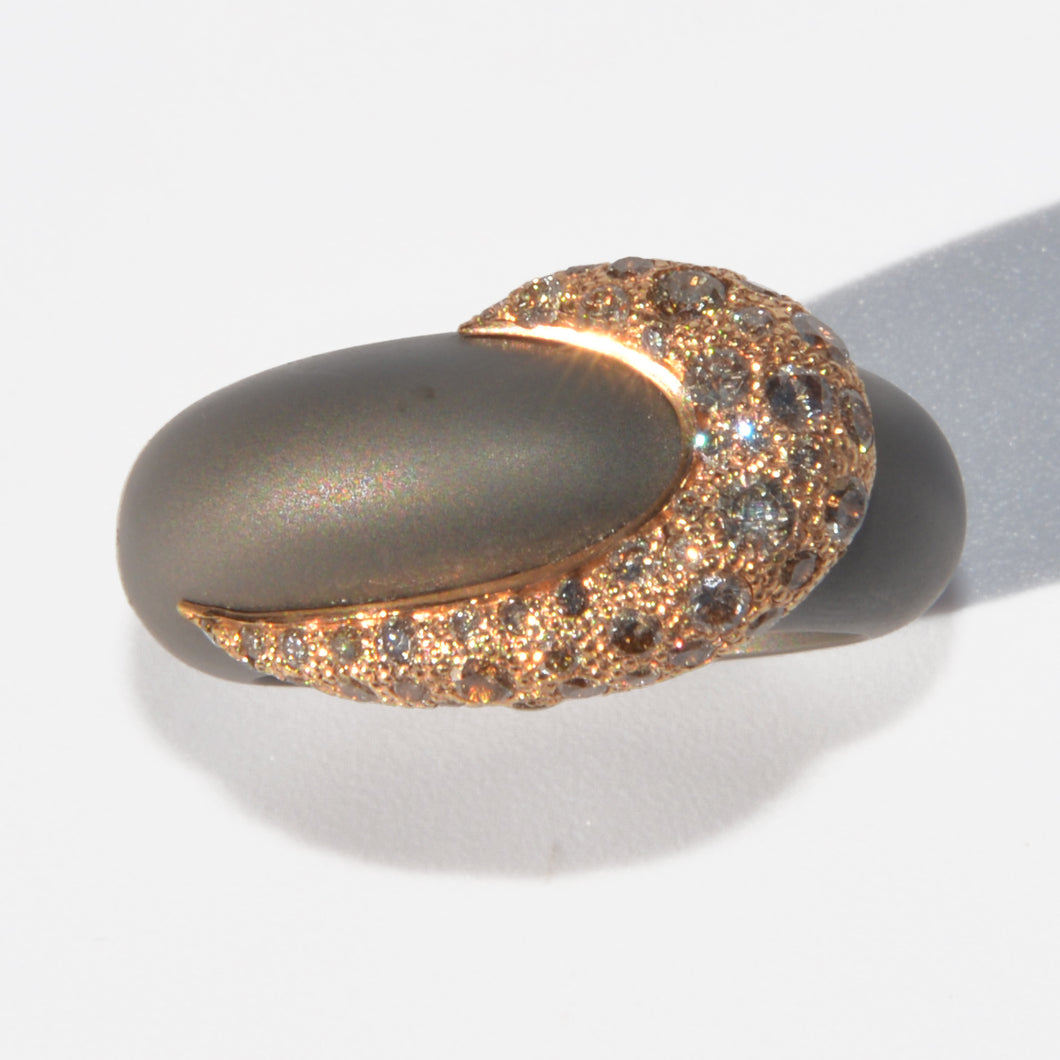 Bague de la maison Pomellato en titane et diamant