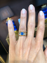 Charger l&#39;image dans la galerie, Bague jonc or jaune ornée d&#39;un saphir taille ronde et diamant

