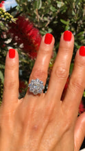 Charger l&#39;image dans la galerie, Bague marguerite en diamant
